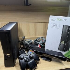 Xbox 360 S 4GB Console, Box, Controller, Dock, Kinect, Cords. Black Tested Works